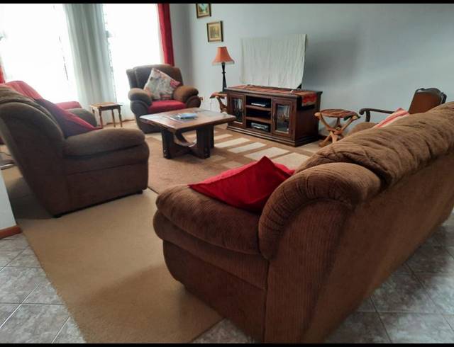 3 BEDROOM HOUSE FOR SALE IN DE KELDERS